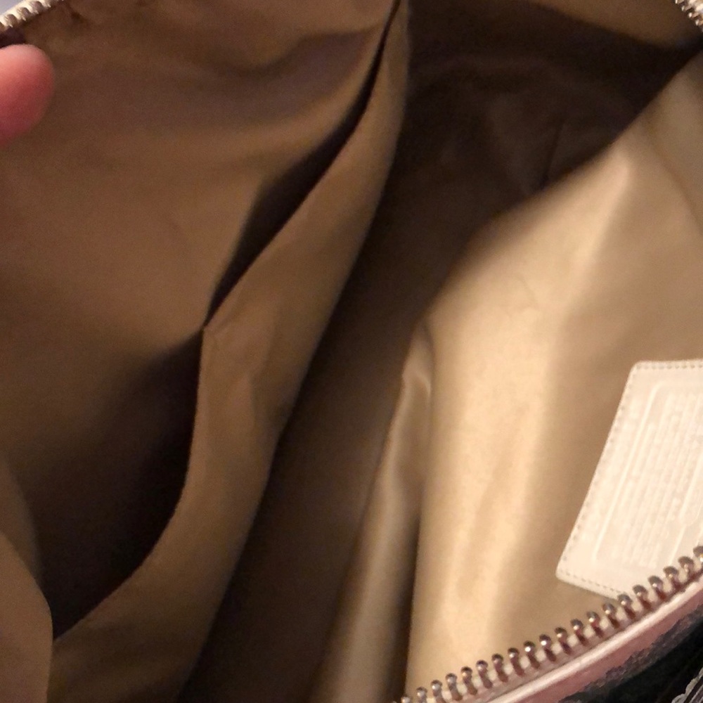 Authentic Coach - Picture 3 of 6
